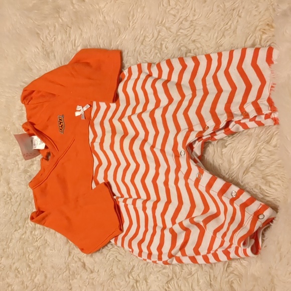 NWOT OSU onesies one piece outfits/rompers bundle of 2 (two) - Picture 3 of 11